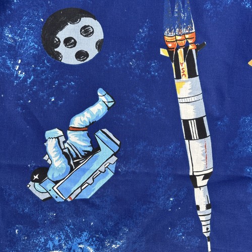Prestigeträchtiger Textilstoff "Space" 54x4 Yards Astronauten blau 100% Baumwolle - Bild 8 von 11