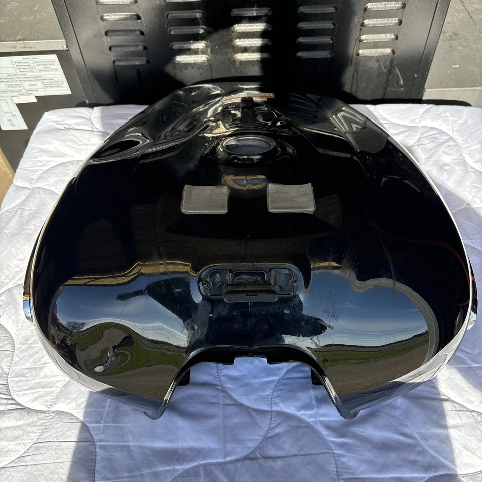 Honda VTX1800R 2002-2008 tanque de gasolina pila de combustible abollada sin fugas libre de óxido Foto 3 de 4