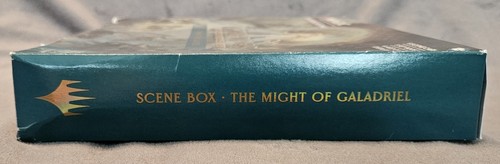 Caja de escena WOTC Magic & CCGs The Might of Galadriel nueva - Imagen 4 de 6