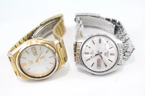 Vintage Seiko 5 Mechanical Watches Working x 2