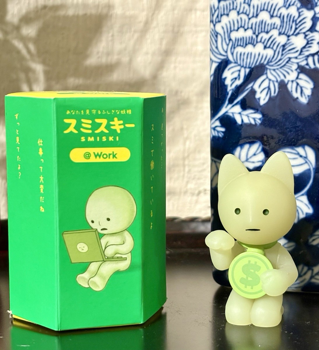 SMISKI ウサギと猫 フィギュアセット SMISKI Work Series Secret “Manekineko” Beckoning Figure Cat RARE