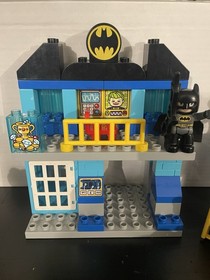 LEGO Duplo 10842 Batcave Challenge 99% Complete Poison Ivy Batman Robin Joker