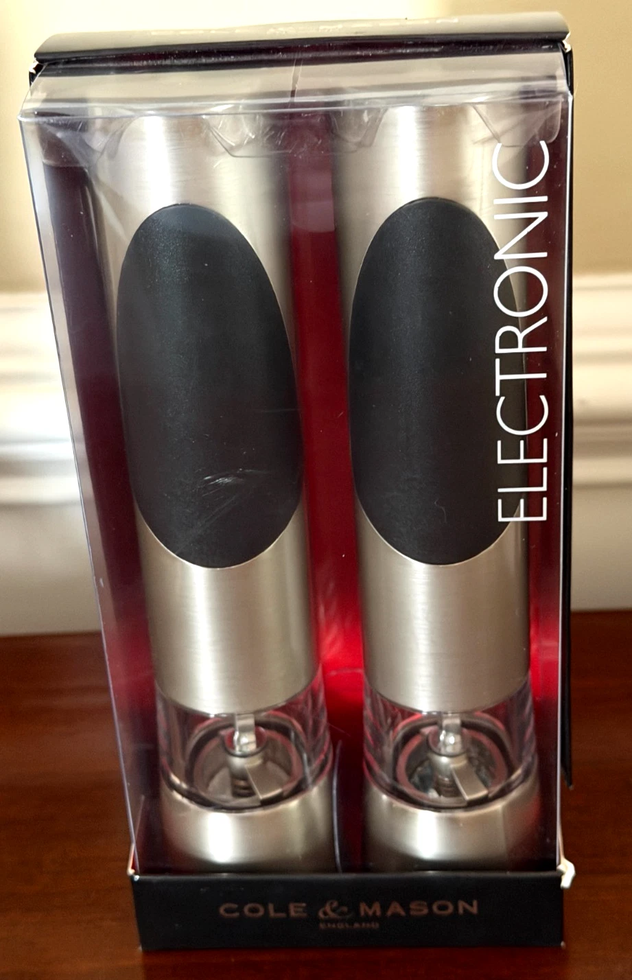 Cole & Mason Richmond Electronic Salt & Pepper Mill Gift Set - Silver/black NEW