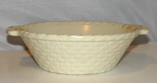 Metlox Poppytrail Sculptured Daisy Round Serving Bowls Handles Set of 2 - Picture 4 of 13