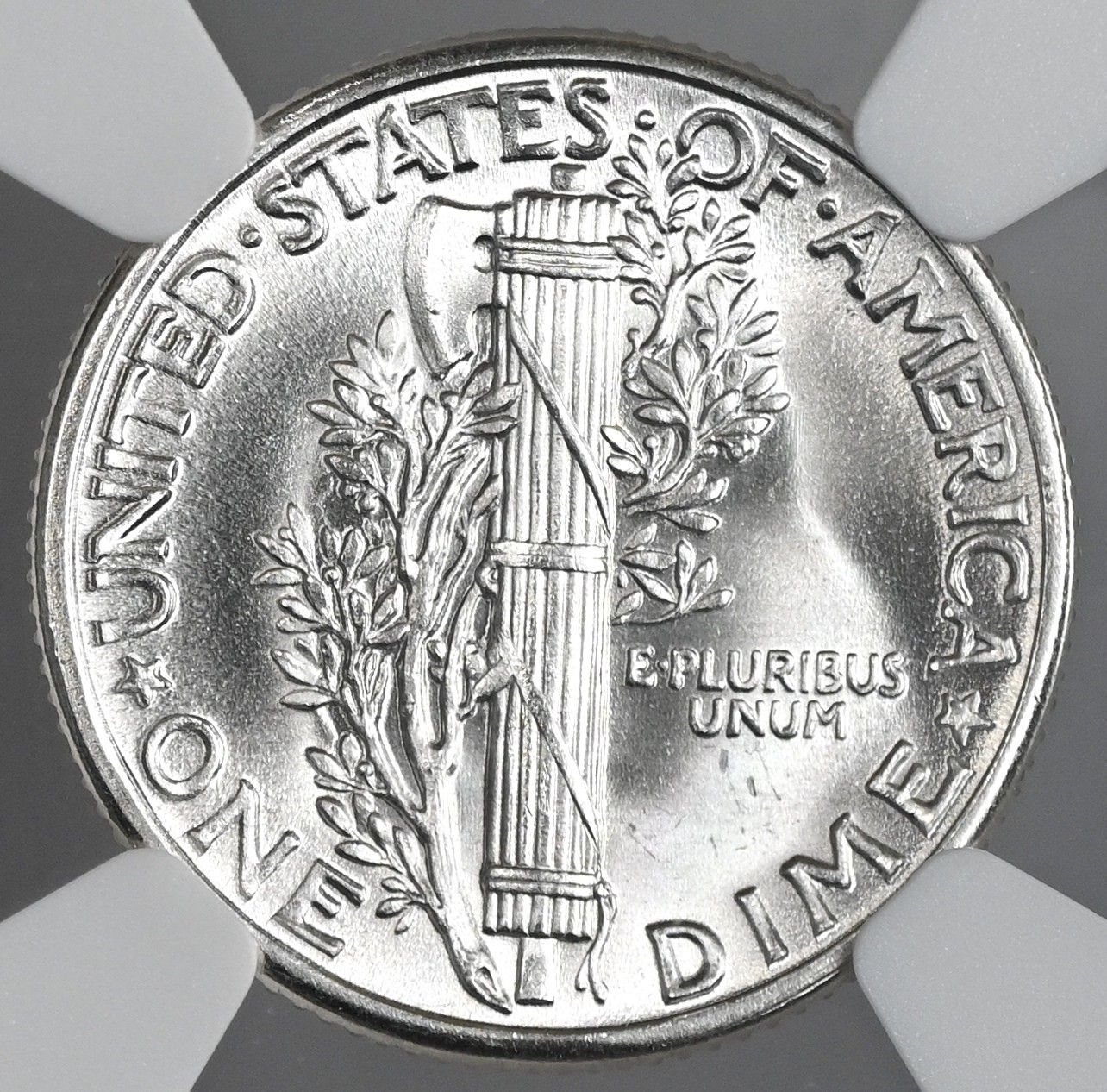 Picture 3 of 4