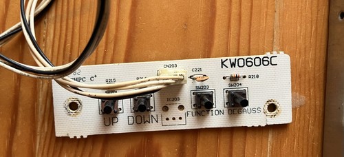 CHASIS TRIFRECUENCIA SANWA PFX-KW0606A  CRT 29 PULGADAS - Imagen 4 de 9