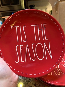 New-Rae-Dunn-Ceramic-Tis-The-Season-White-Stitch-Christmas-Plates-Set-Of-4
