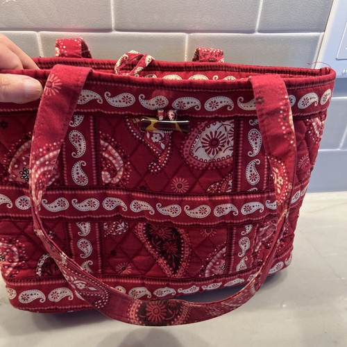 Vera Bradley MESA Tic Tac Tote Small Shoulder Bag Toggle Red RETIRED RARE - Picture 5 of 8