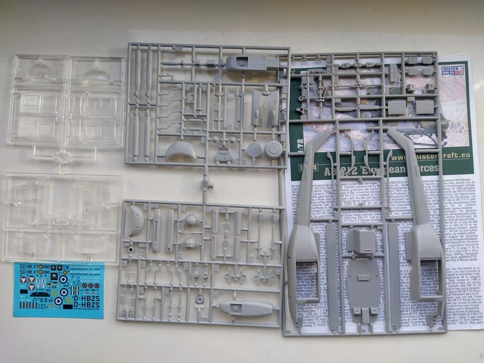 AB-212 Augusta Bell 'European Forces' 1:72-Mister Craft(Spedizione tracciata) - Immagine 2 di 2
