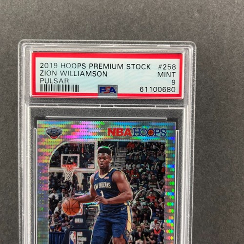 Tarjeta de novato 2019-20 NBA Hoops Premium Stock Zion Williamson Pulsar RC #258 PSA 9 - Imagen 8 de 9
