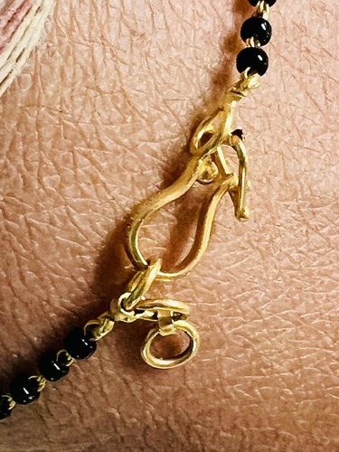 PULSERA MANGALSUTRA india 22kt SELLO Oro Amarillo Sólido Cierre Cuentas Negras NUEVO - Imagen 11 de 11