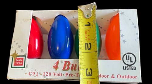 Vtg Christmas C9 1/4 120 Volt 4 Light Bulbs “Santa Trim” New Old Stock In/out - Picture 11 of 14