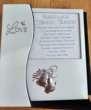 Dicksons Love And Marriage Photo Album. Holds 48 4x6 Photos. In Great Condition