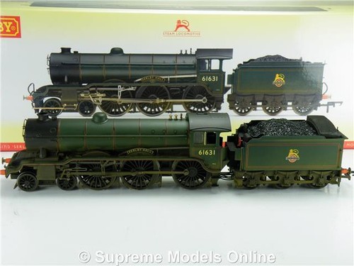 HORNBY R3004 BR 4-6-0 CLASS B17/2 MODEL TRAIN SERLBY HALL WEATHERED STEAM K8Q - Picture 2 of 5