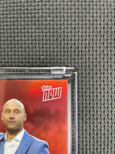 2020 Topps Now Chrome Derek Jeter Career Retrospective #DJ-1 RED Refractor 1/10 - Picture 4 of 11