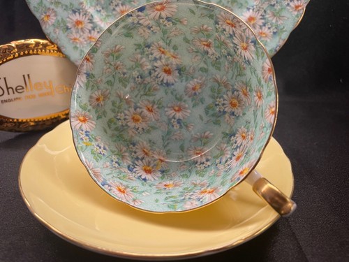 SHELLEY MARGUERITE CHINTZ LINCOLN CUP & SAUCER & 8" PLATE #14217 GOLD TRIM - Picture 6 of 9
