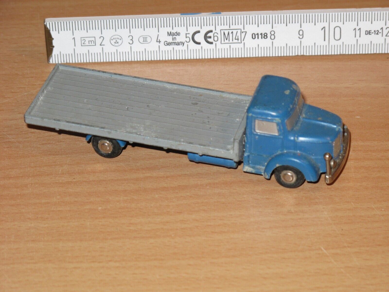 Picture 1 of 4