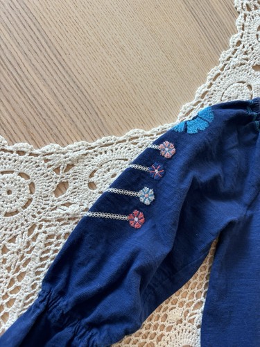 Tea Collection Blue Embroidered Peasant Girls Dress Sz 4 - Picture 3 of 5