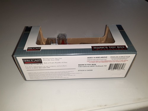NIB 1/64 Red White International IH 8600 Rollback Tow Truck SpecCast - Picture 6 of 6