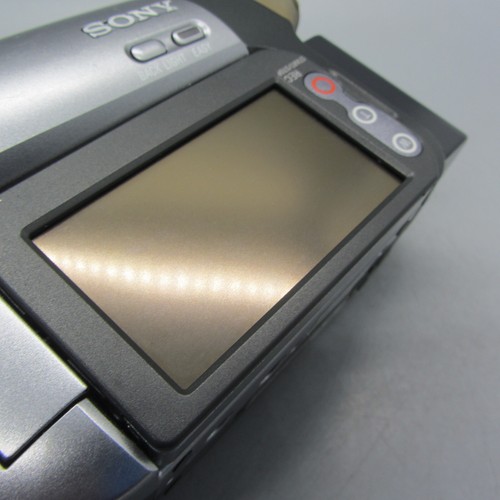 Sony Handycam DCR-DVD202E Handheld Mini DVD Camcorder Silver Tested - Picture 8 of 11