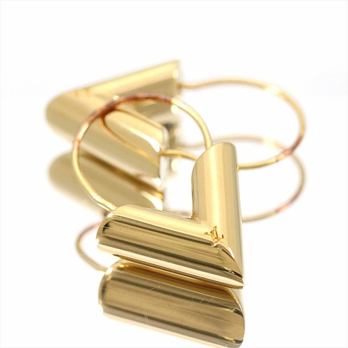 LOUIS VUITTON Brass Essential V Hoop Earrings Gold 616779