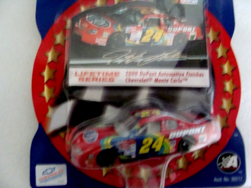 Jeff Gordon Nascar Winners Circle 2000 Dupont #24 Chevrolet LTS 1:64 - 第 7/11 張圖片