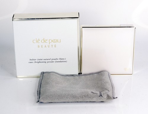 Cle De Peau Brightening Powder Foundation Refill Compact Case Only BNIB White - Picture 3 of 3