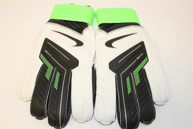 nike gk classic