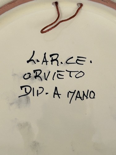 Cecconi Orvieto Handpainted Italian Plate of Man, 10 inches Wide Hanger Hanging - Picture 5 of 5