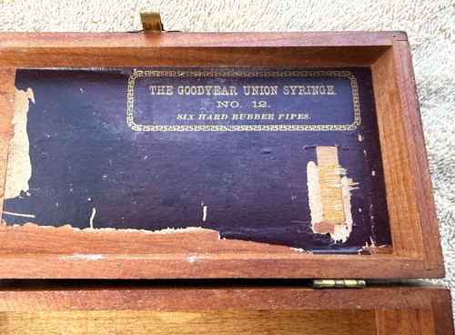 VINTAGE WOODEN BOX GOODYEAR UNION SYRINGE MEASURES: 7-3/4 X 3-1/2 X 2-1/4 INCH - Picture 6 of 8