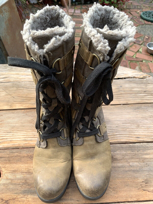 Emelie waterproof faux fur lined boot top