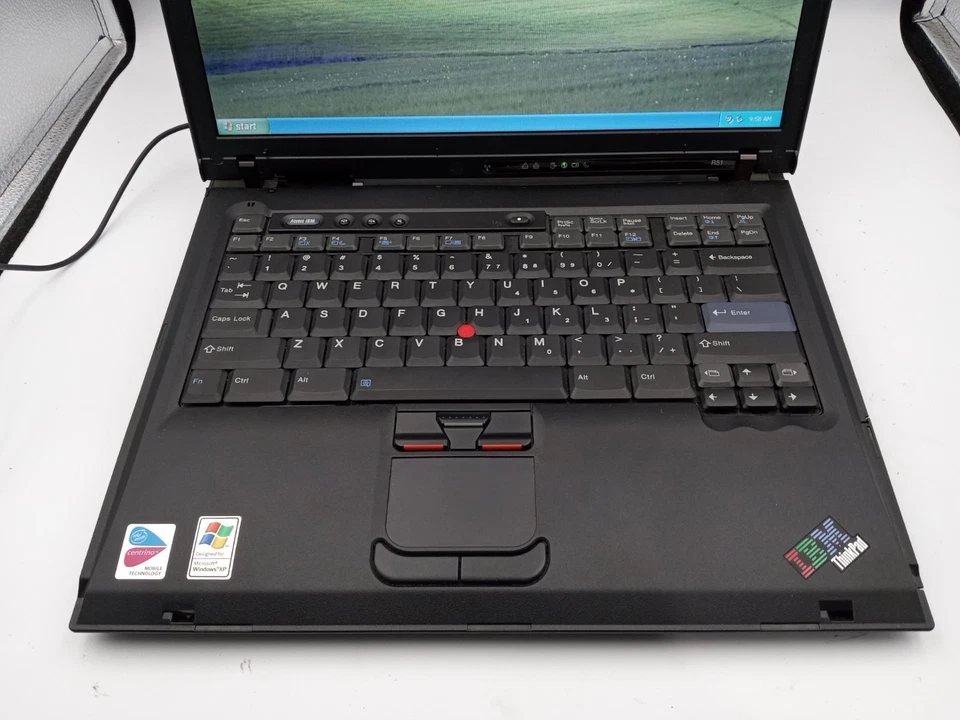 IBM ThinkPad R51 15" Laptop Intel Pentium 512MB 40GB HDD WinXP Radeon 7500 -RR - Image 2 of 4