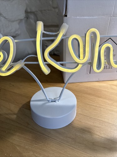 BNWT RETRO VINTAGE STYLE HABITAT GRAFFITI HANDWRITING NEON LIGHT LAMP - BE KIND - Picture 3 of 13