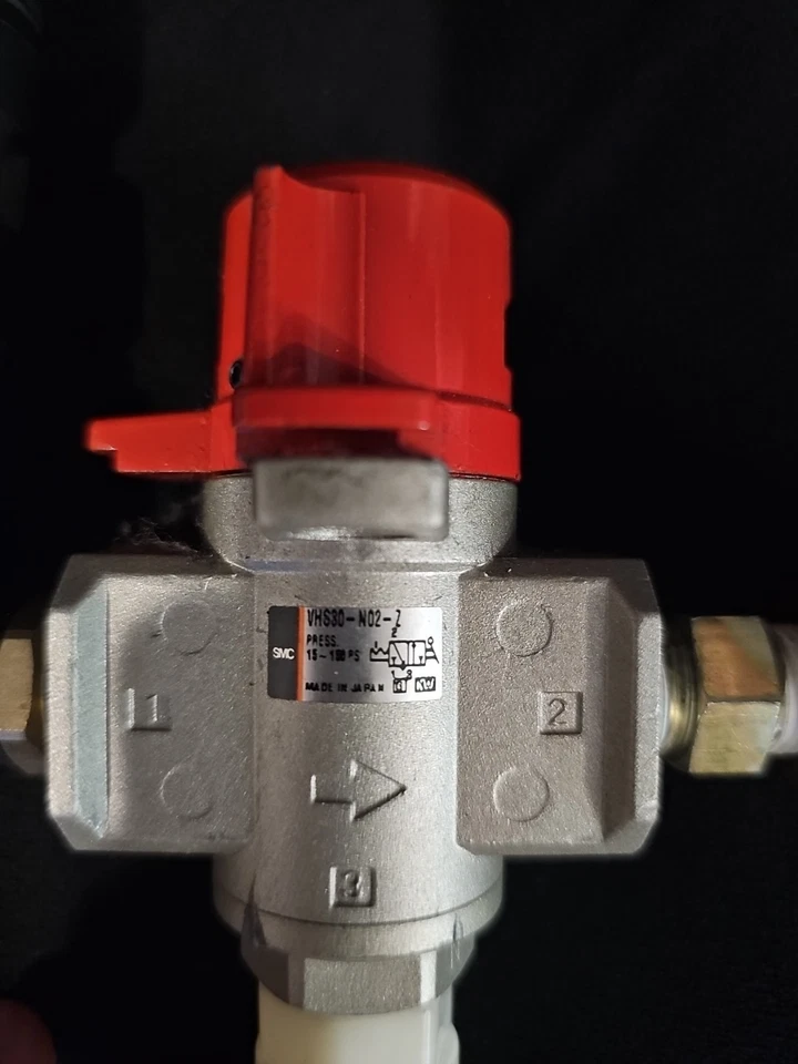 SMC VH830-N02-Z Pressure Relief Valve, 3 Ports 1/4" NPT, Lockable, Size 30, VHS - Image 2 of 3