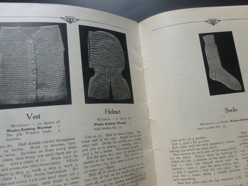 WOOLCO Knitting & Crocheting MANUAL (1916) – American Pattern Book - Bild 20 von 21