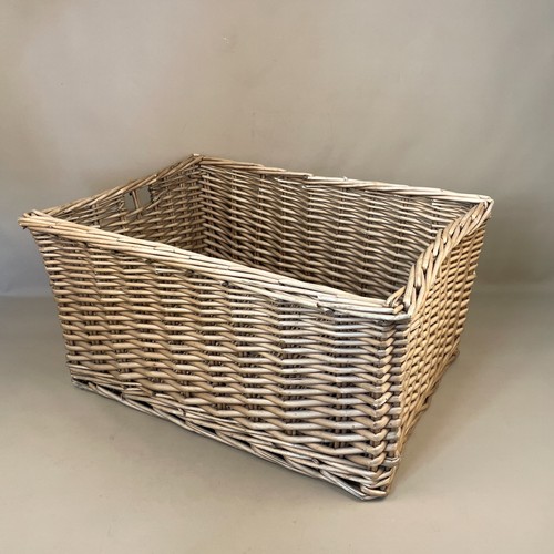 Vintage Rectangle Basket Woven Wicker Storage Toy Storage Wood Logs Log Handles - Picture 8 of 14