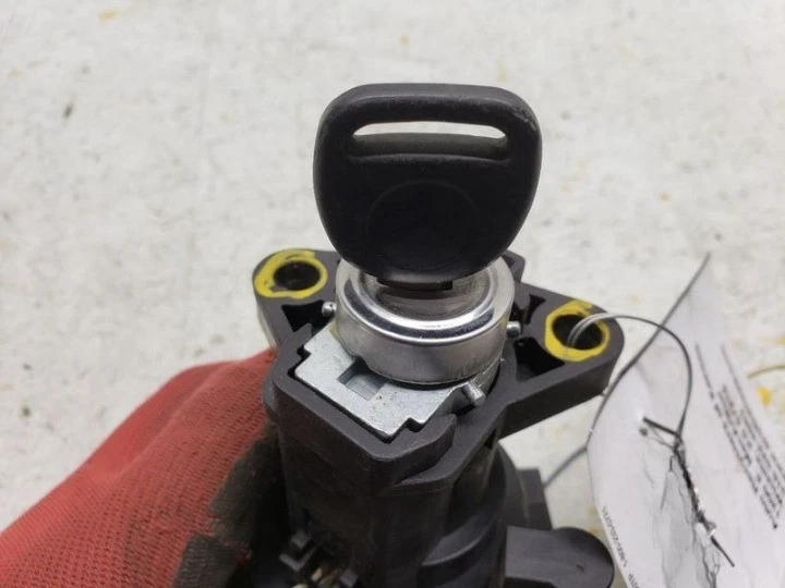 2002-2005 PONTIAC GRAND AM Ignition Switch Lock Cylinder With Key With Warranty — 第 3/4 张图片