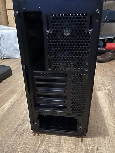 Fractal Design Meshify C Compact Computer Case - Black - Photo 4/5