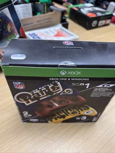 PDP Faceoff Xbox One And Windows Controller NFL Edition New Factory Sealed - Picture 2 of 8