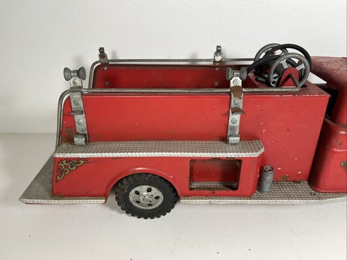 Vintage 1958 Tonka Suburban Pumper Fire Truck Pressed Steel Toy - Bild 8 von 17