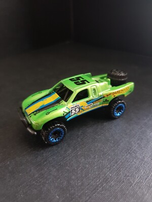 Hot Wheels Diecast HW Daredevils Toyota Off Road 2015 Mattel