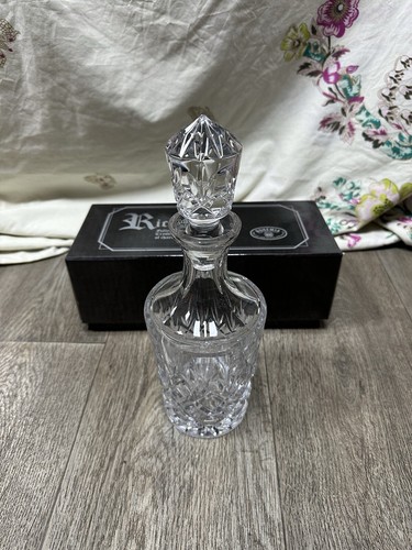 Richmond Bohemia Crystal Glass Decanter Boxed - 22cm Tall (31cm With Lid) - Picture 4 of 10