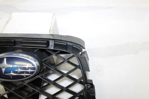 06-07 SUBARU WRX STI OEM CENTER UPPER GRILLE SECTION LOGO ASSEMBLY FACTORY STOCK - Picture 3 of 9