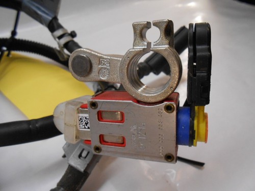 Mercedes C250 Positive Battery Harness OEM A0009987701 / 0009987701 DX0153 - Picture 3 of 8