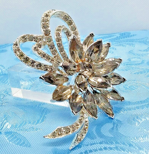 Stunning Vintage Weiss Pin Brooch + Earrings Set, Shimmering Silver Gray Stones - Picture 4 of 9