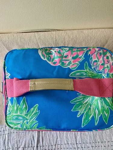 Lilly Pulitzer Insulated Wine Carrier Cooler Bag Canvas Big Swizzle Pineapple - Picture 2 of 5