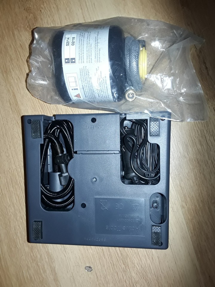 Ford Emergency Flat Tyre Repair Sealant Kit & Air Compressor.£22