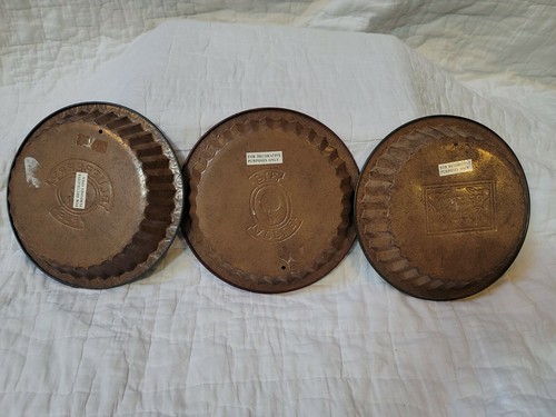 Country  decor-  Plates, set of 3 pie plates GUC  - Picture 6 of 7