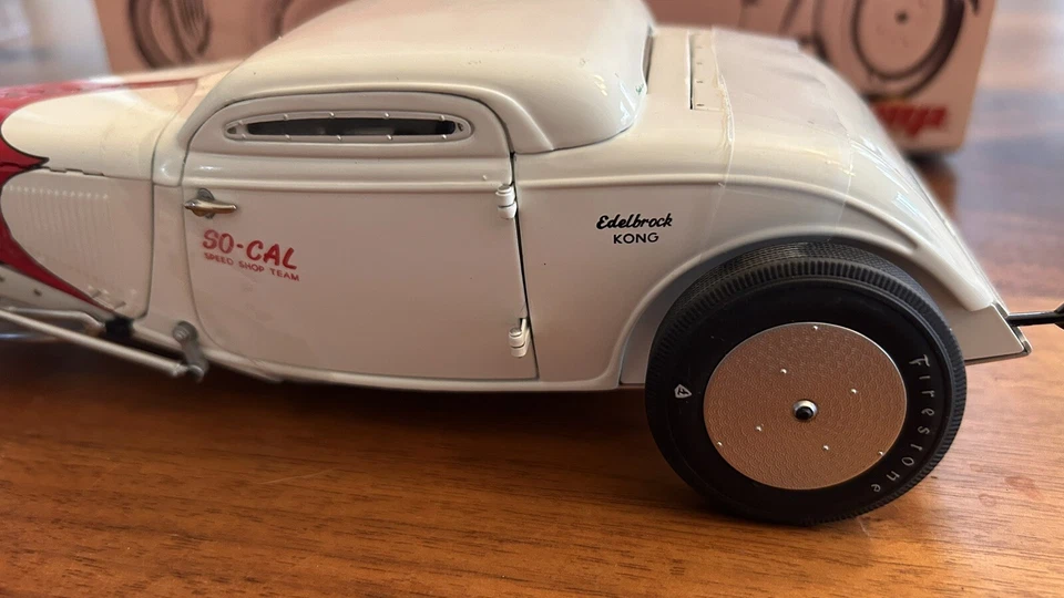 DANBURY MINT/GMP 1953 SO-CAL COUPE **VERY RARE 1:18 SCALE NEW OPEN BOX - Image 4 of 4