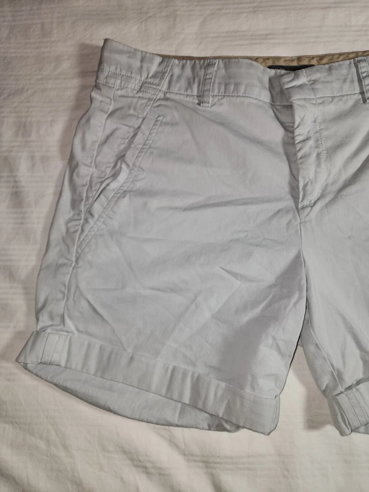 Шорты женские Vince размер 8 хаки серые китайские со сложенным подолом пояс для ходьбы петли - Изображение 2 из 4
